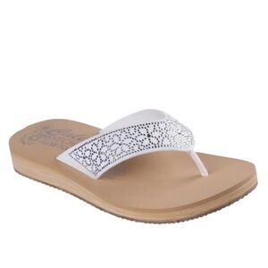 New Skecher Cali Summer Low Rhinestone White Flip Flops Sandals Women's Size 7